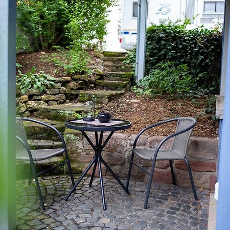 Best Stay Moderne Stadtwohnungen In Huenfeld - Kueche, Schlafsofa, Terrasse Oder Balkon Wlan Smart Tv Eksteriør bilde