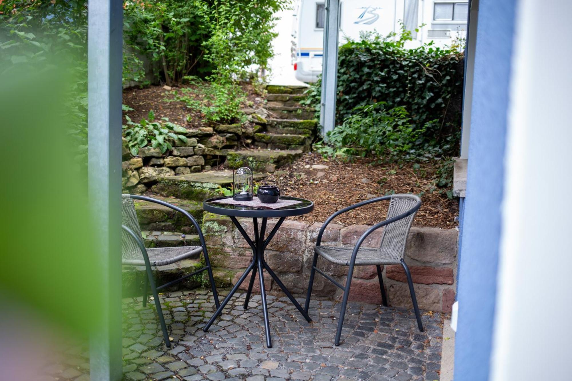Best Stay Moderne Stadtwohnungen In Huenfeld - Kueche, Schlafsofa, Terrasse Oder Balkon Wlan Smart Tv Eksteriør bilde